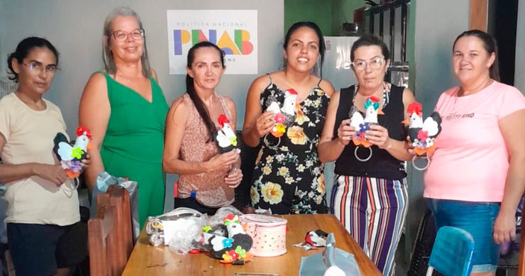 Oficina de feltro realizada por agente cultural promove integração e aprendizado em Pedra Lavrada